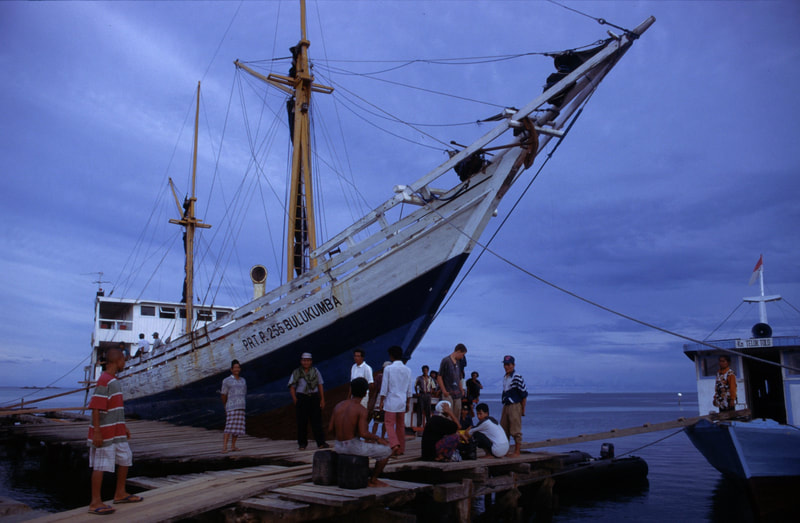 Ships in Indonesia, 1992-2012 — photo 5