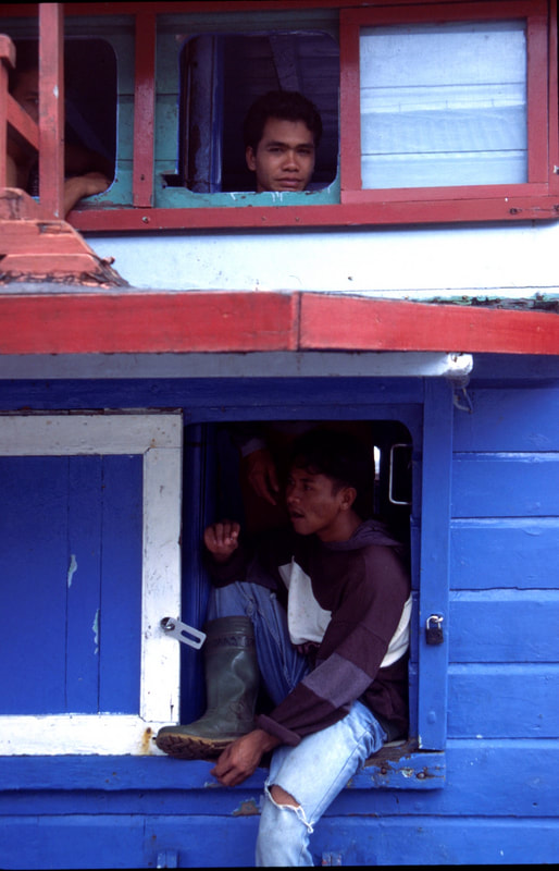 Ships in Indonesia, 1992-2012 — photo 16